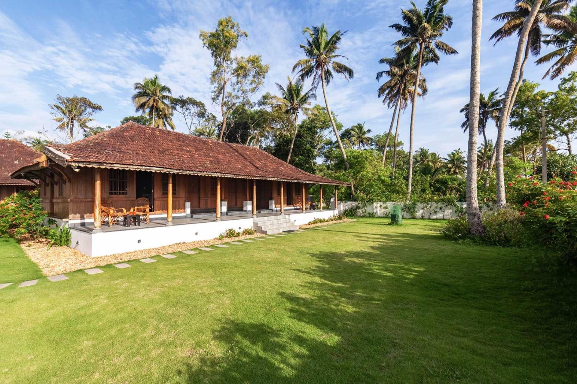 Deshadan'S Tarangi Beach Villas,Marari 마라리쿨람 외부 사진