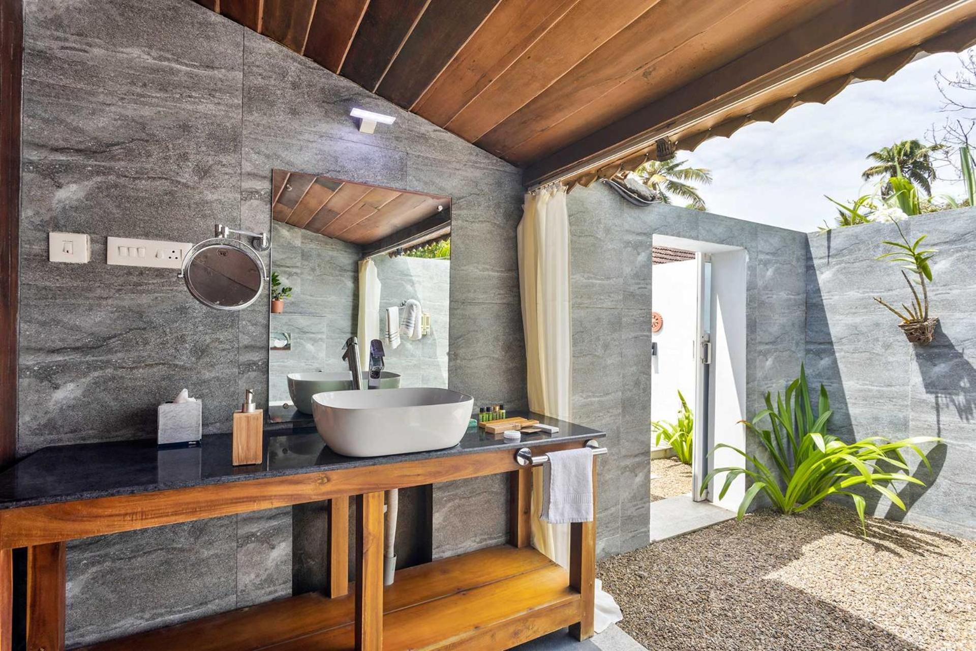 Deshadan'S Tarangi Beach Villas,Marari 마라리쿨람 외부 사진