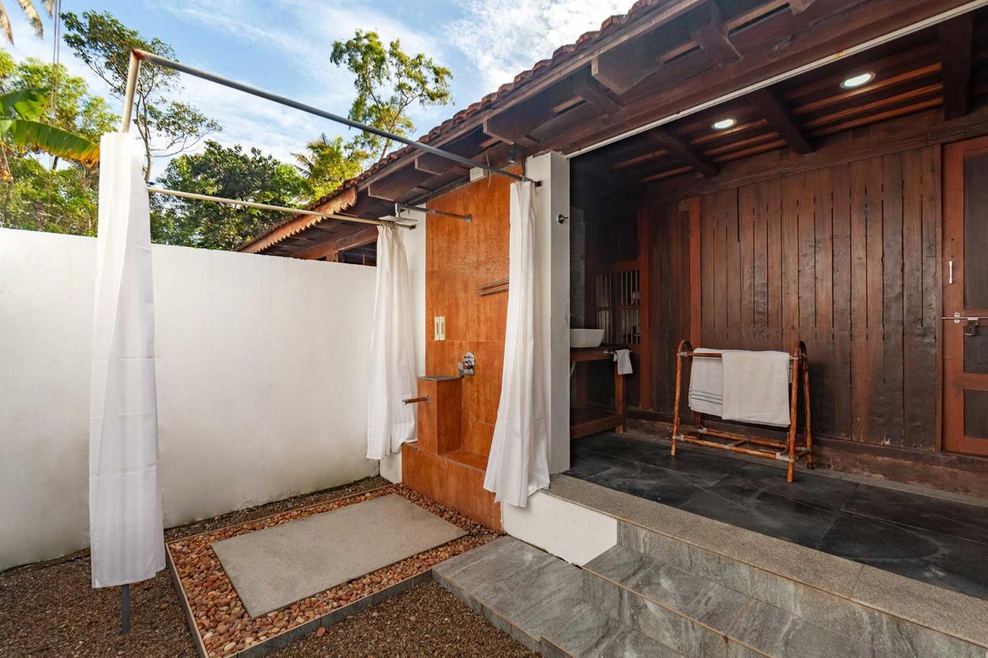 Deshadan'S Tarangi Beach Villas,Marari 마라리쿨람 외부 사진